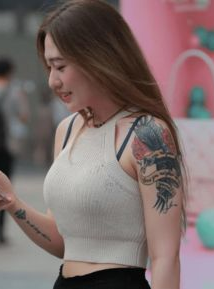 满身纹身的小姐姐,揭秘满身纹身小姐姐的独特风采