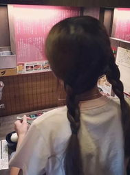 工厂上班小姐姐头像,小姐姐的日常上班瞬间